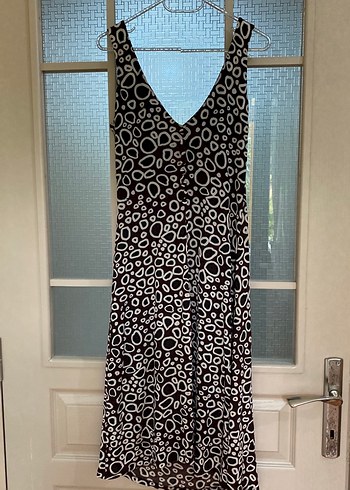 Drapeli V Yaka Desenli Kahverengi Uzun Elbise - Görsel 5