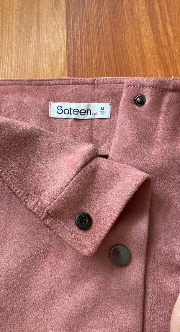 Düğmeli Pembe Süet Midi Etek - Görsel 3