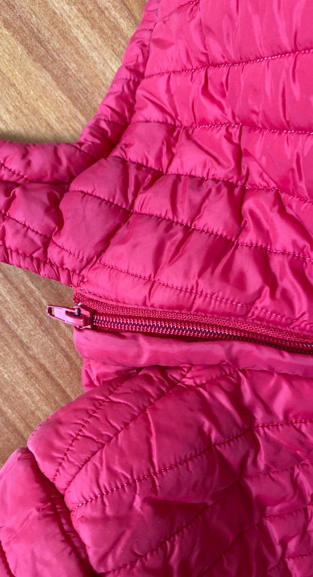 Çocuk Kapüşonlu Kırmızı Fermuarlı Mont - Görsel 5