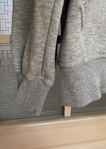 Gri Baskılı Kapüşonlu Kadın Sweatshirt - Görsel 5