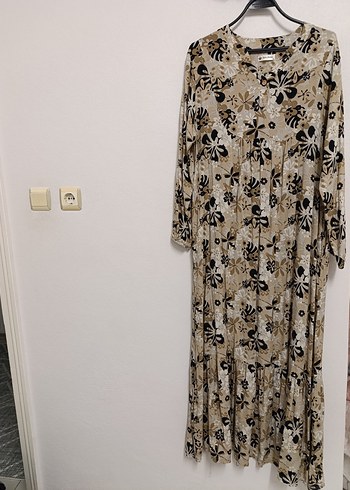 Bej Gri Batik Desenli Uzun Bohem Elbise