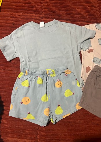 H&m çocuk tişört şort set - Görsel 4