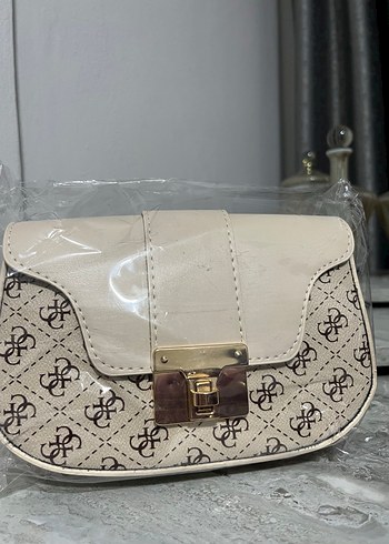 Beyaz Baskılı Tokalı Kadın Çanta - Görsel 2