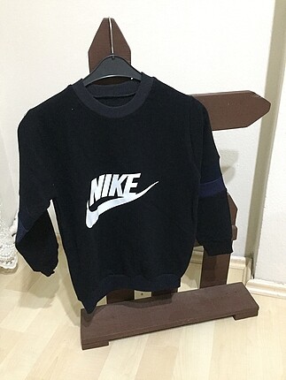 Sweat shirt