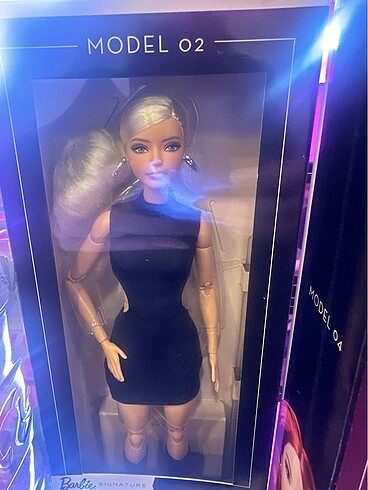 Barbie bebek