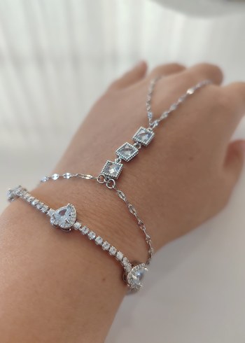 Zincir Detaylı Beyaz Bayan El Zinciri - Görsel 3