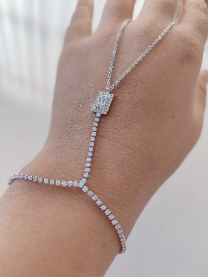 Zincir Detaylı Beyaz Bayan El Zinciri - Görsel 2