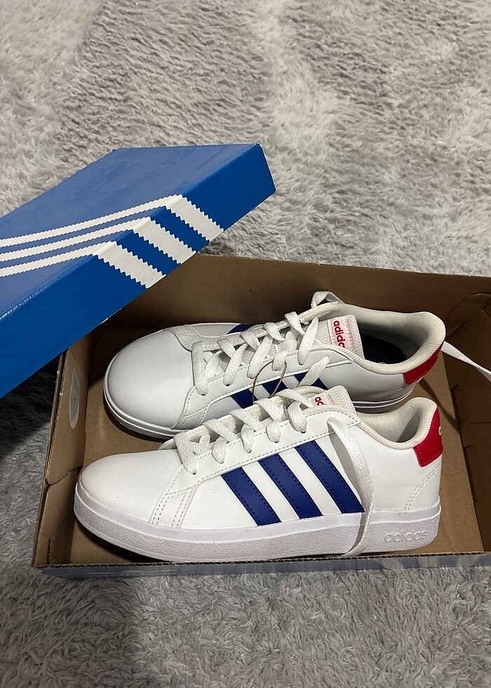 ADIDAS COURT AYAKKABI 36 NUMARA - Görsel 2