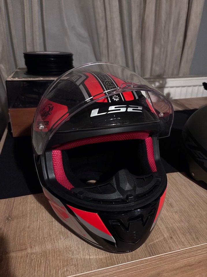 LS2 Kask L beden kılıflı - Görsel 2