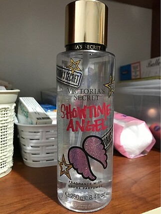 showtime angel vucut spreyi victoria s secret