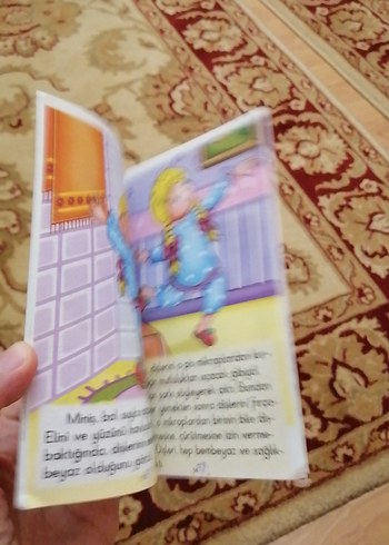  Minis Dişlerini Fırçalıyor ve İstebek Çıtırık Kitapları