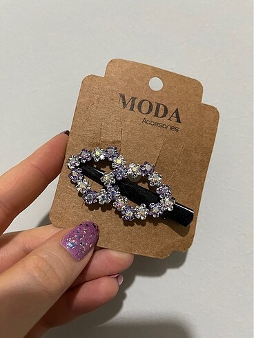 H&M Mor taşlı çiçek detaylı toka