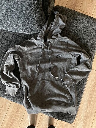 Nike sweatshirt