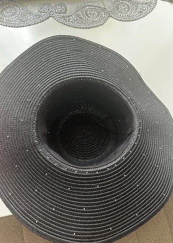 Beden Boncuk Detaylı Parlak Siyah Kadın Şapka plaj şapkası