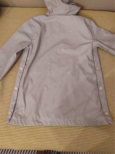 Zara yağmurluk - Görsel 2