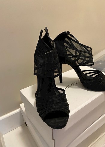 Siyah Dantel Desenli Stiletto Topuklu Kadın Ayakkabı - Görsel 4