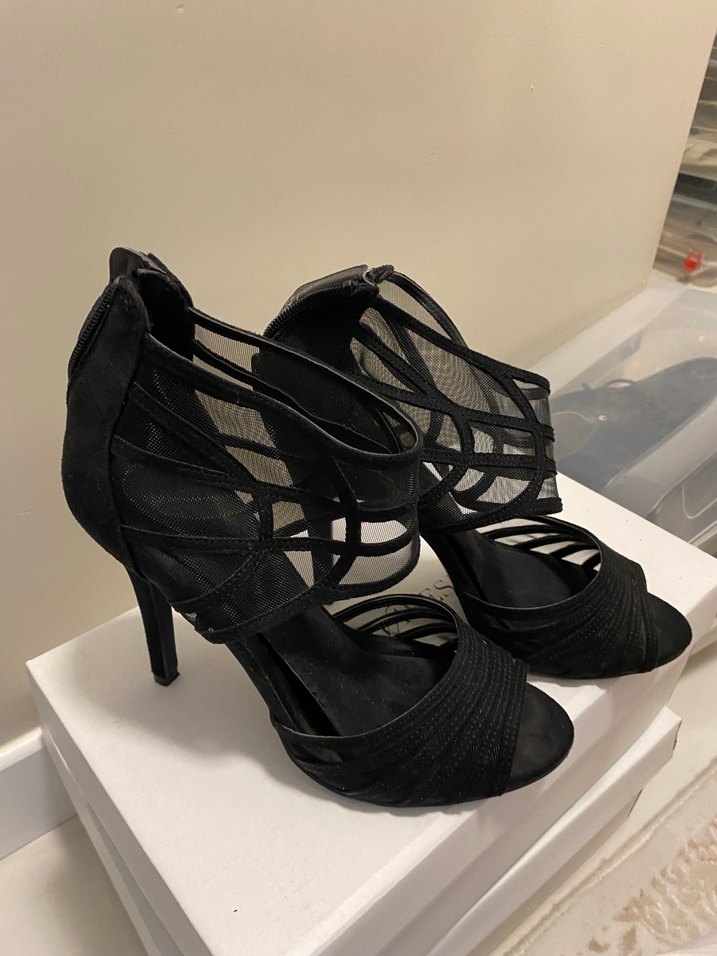 Siyah Dantel Desenli Stiletto Topuklu Kadın Ayakkabı - Görsel 2