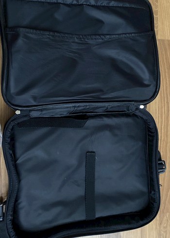 Siyah Laptop Çantası - Görsel 6