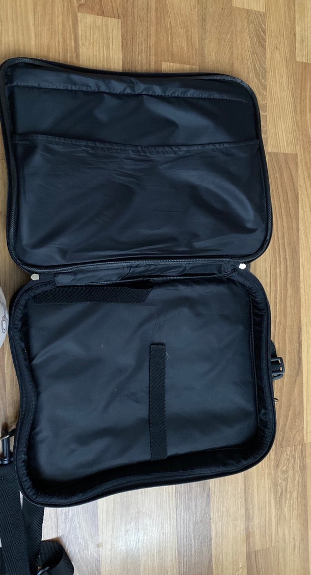 Siyah Laptop Çantası - Görsel 5