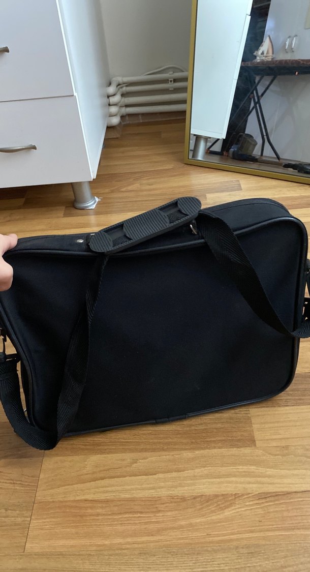 Siyah Laptop Çantası - Görsel 4