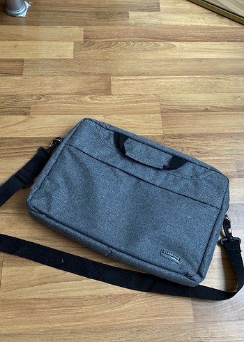 Gri Laptop Çantası Fermuarlı - Görsel 2