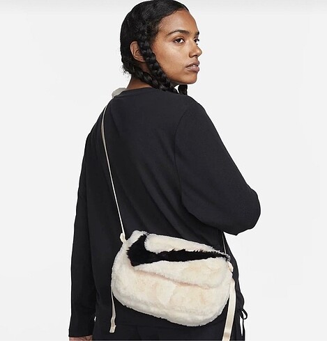 Nike peluş çanta