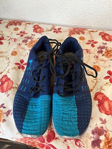 44 Beden mavi Renk Under armour koşu ayakkabısı 44