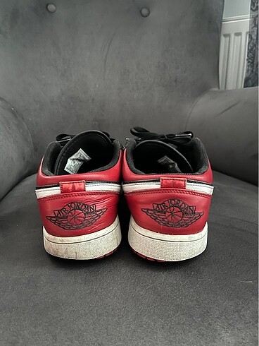 Nike Jordan 1 low bred 45 no