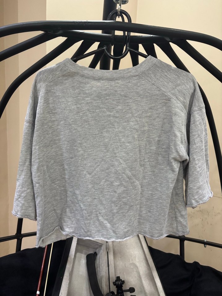 Gri Baskılı tişört - Görsel 2