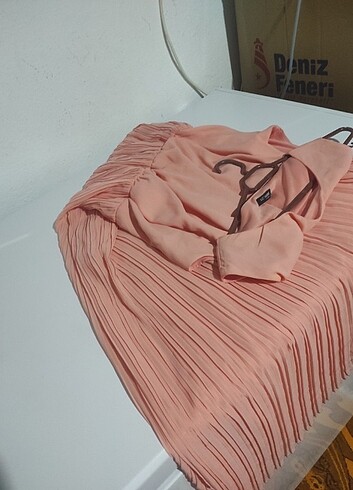 LC Waikiki Uzun sıfır kol elbise