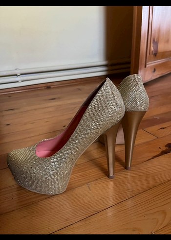 Altın Renk Parlak Platform Topuklu Kadın Ayakkabı - Görsel 4