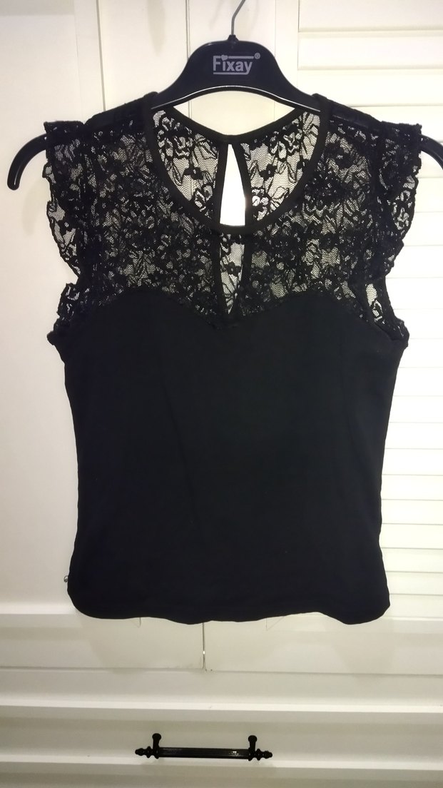 Dantelli Siyah Kolsuz Bluz - Görsel 2