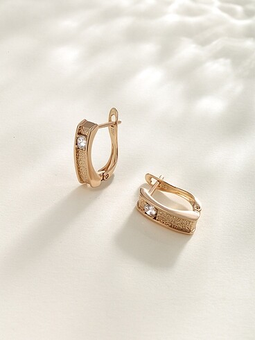  Beden Xuping Rose Gold Taşlı Çelik Küpe