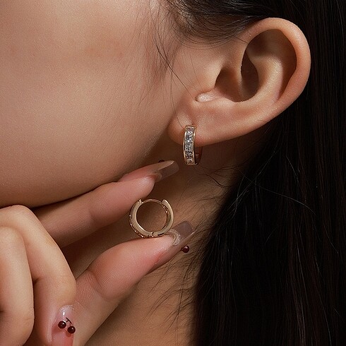 Xuping Taş Detaylı Rose Gold Çelik Küpe