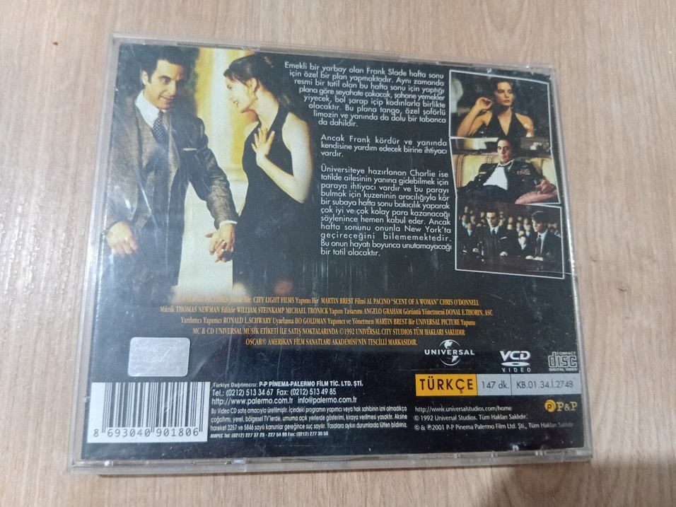Yan Sokaklar ve Kadın Kokusu VCD Film - Görsel 3