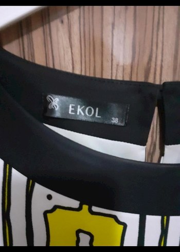 Ekol Desenli Sarı Kemerli Kolsuz elbise