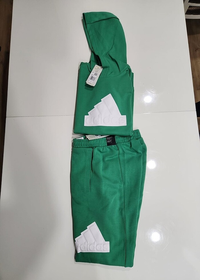 Adidas eşofman takımı - Görsel 2