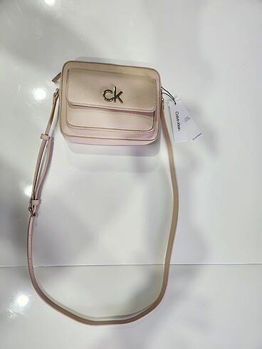 Calvin Klein Calvin Klein askılı çanta