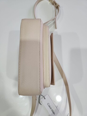 Beden Calvin Klein askılı çanta