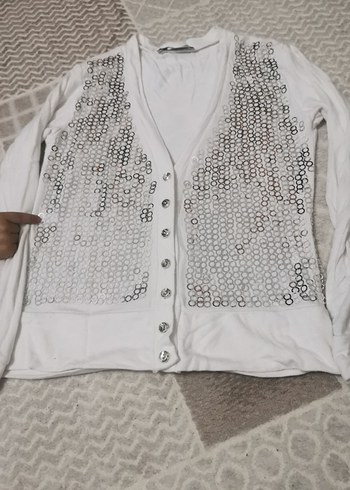 Düğmeli Beyaz pullu Kadın Hırka - Görsel 2