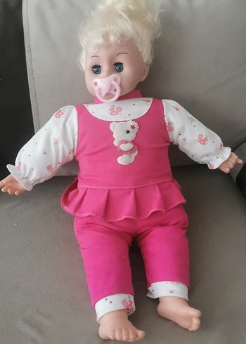 ağlayan bebek emzikli
