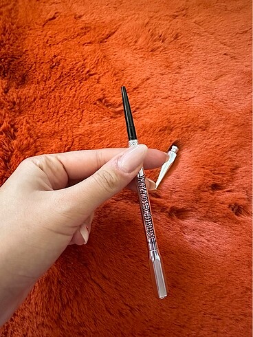 Benefit ince uçlu kaş kalemi - Görsel 2