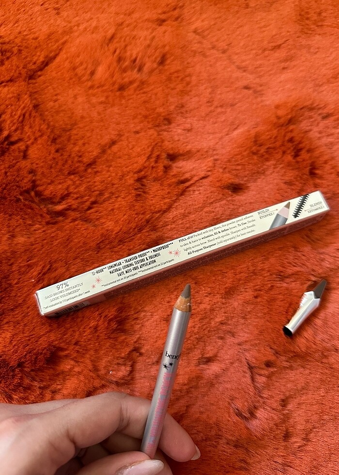 Benefit Gimme dolgunlaştırıcı kaş kalemi - Görsel 3