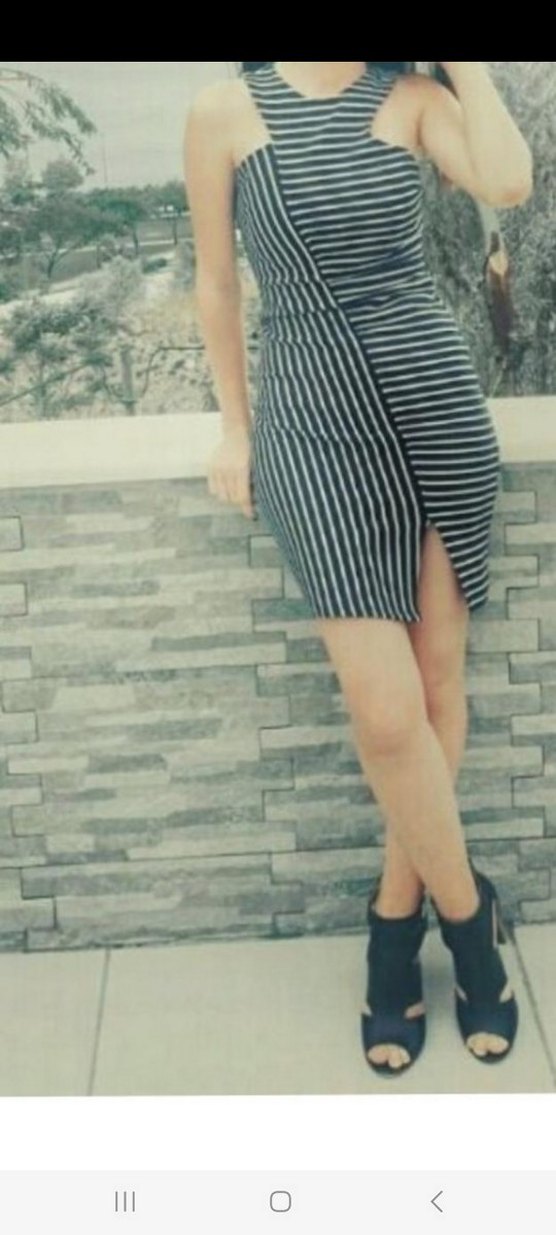 Çizgili Siyah Midi Askılı Elbise - Görsel 4