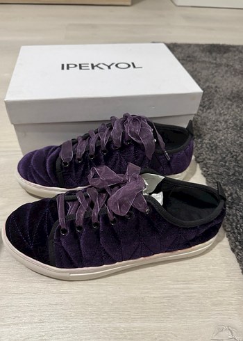 IPEKYOL Mor Kapitone Kadın Sneaker - Görsel 2
