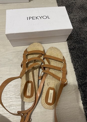 İpekyol Deri Taba Kadın Hasır Taban Görünümlü Sandalet - Görsel 3