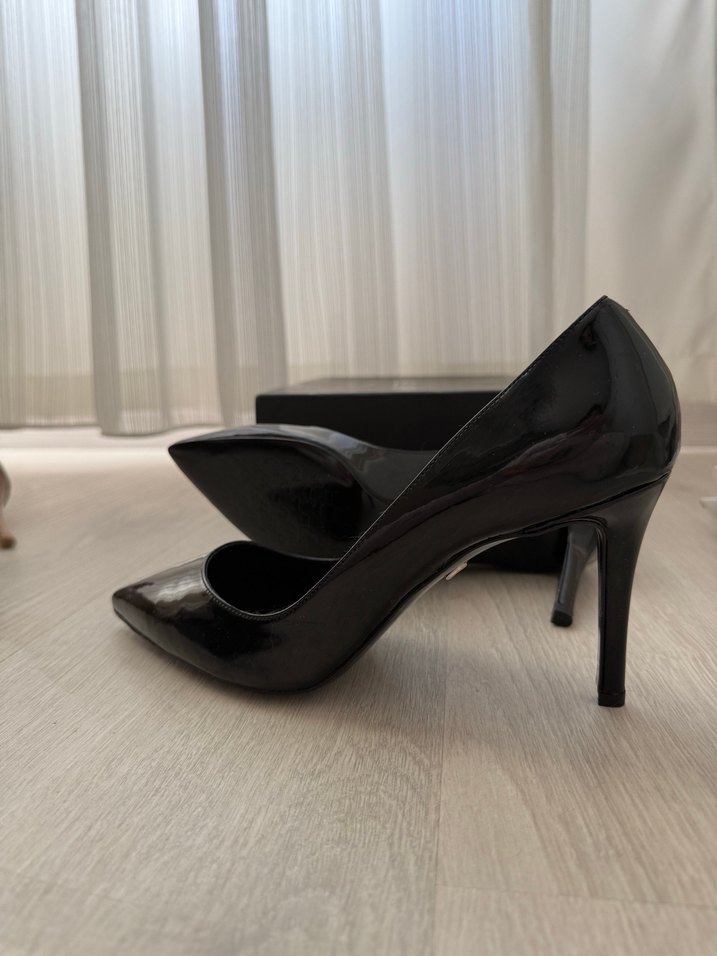 Jabotter Parlak Siyah Stiletto Topuklu Kadın Ayakkabı - Görsel 2