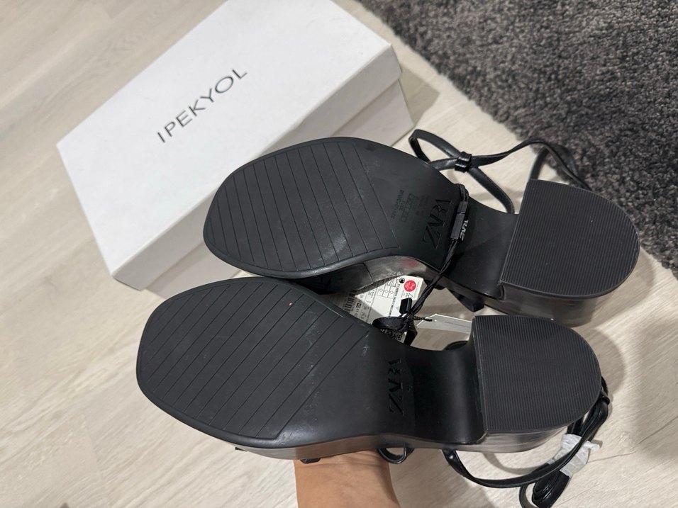 Zara Siyah Platform Topuklu  Sandalet - Görsel 3