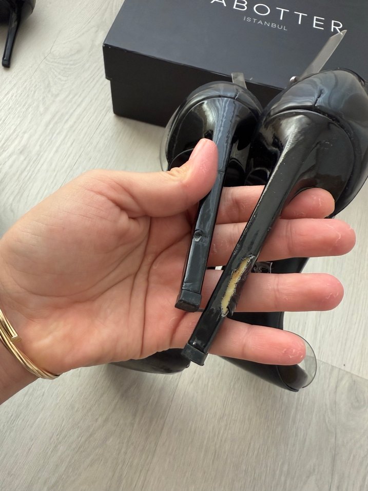 Jabotter Siyah Şeffaf Bantlı Stiletto Topuklu Ayakkabı - Görsel 5