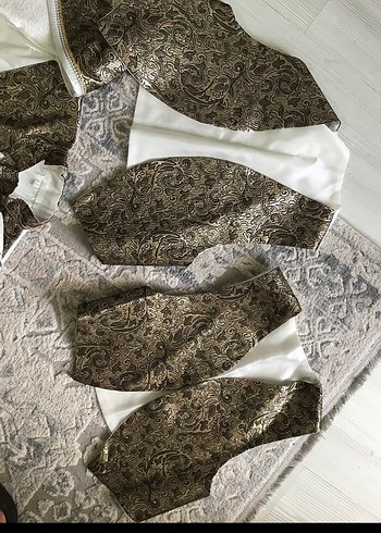 9 Yaş Beden SÜNNET KIYAFETİ Gri Detaylı Beyaz Çocuk Kaftan